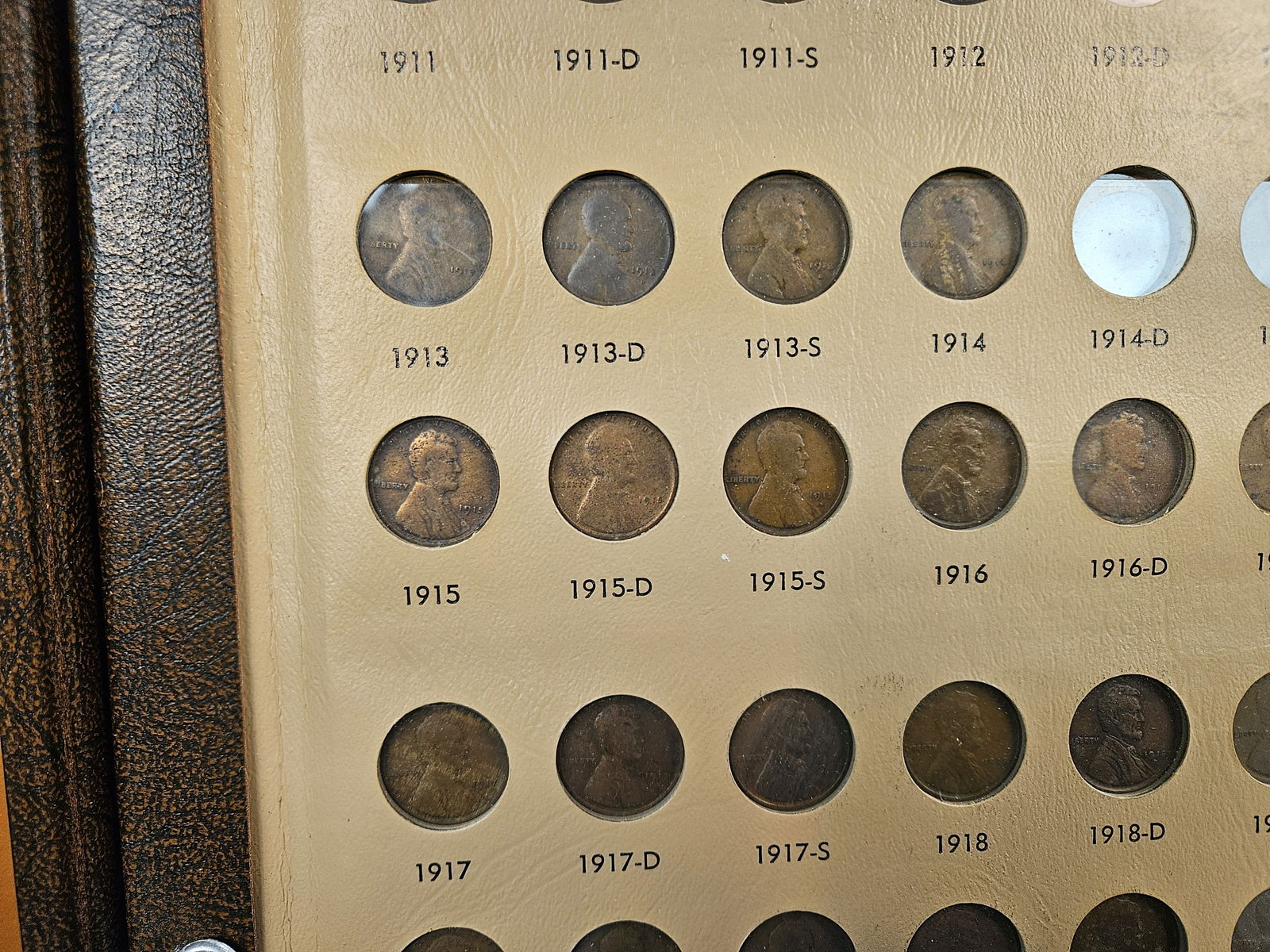 Mostly complete Lincoln Cent album - 6