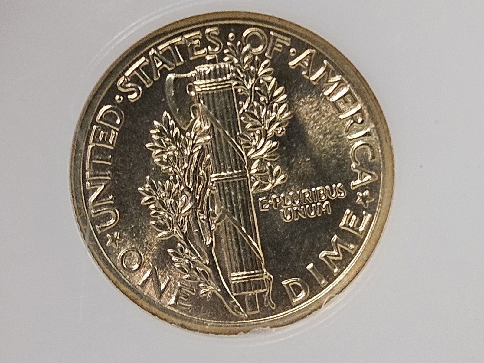 Superb GEM! PCI 1942 Mercury Dime in Mint State 67 FB - 9