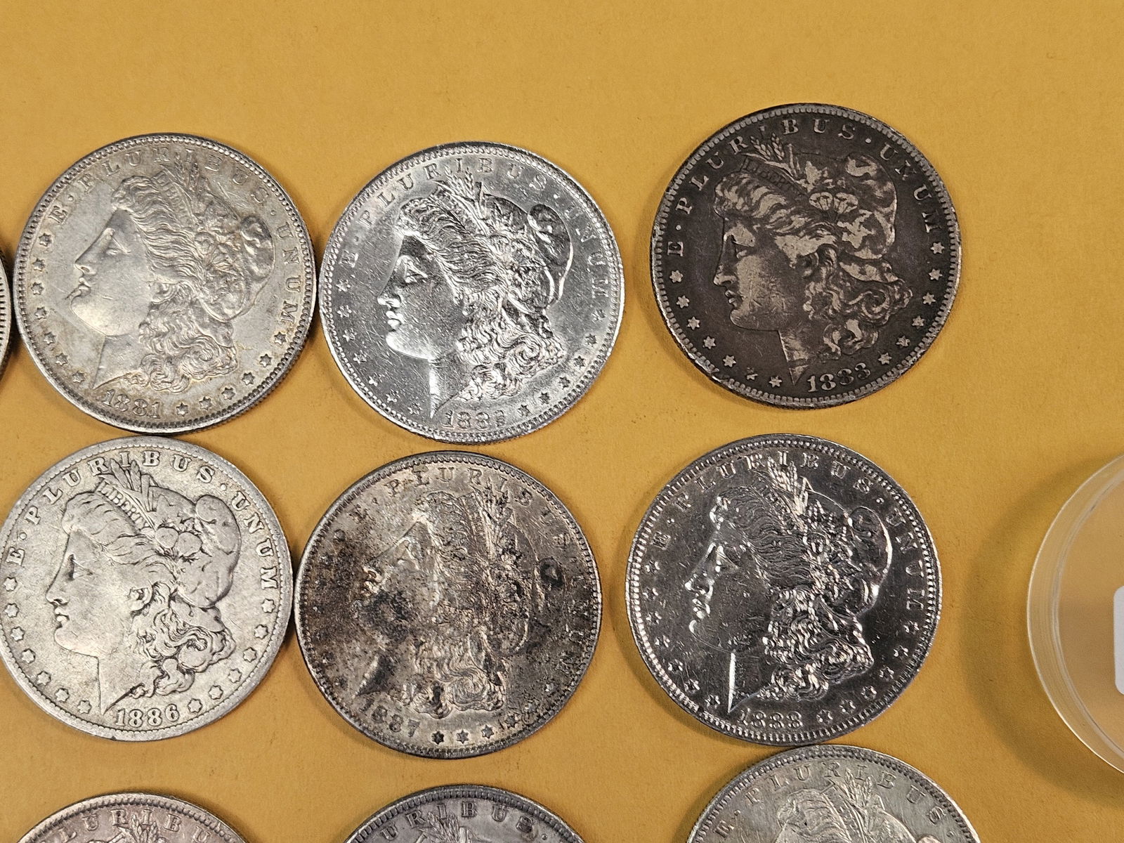 ** FULL ROLL ** Twenty Morgan Silver Dollars - 3