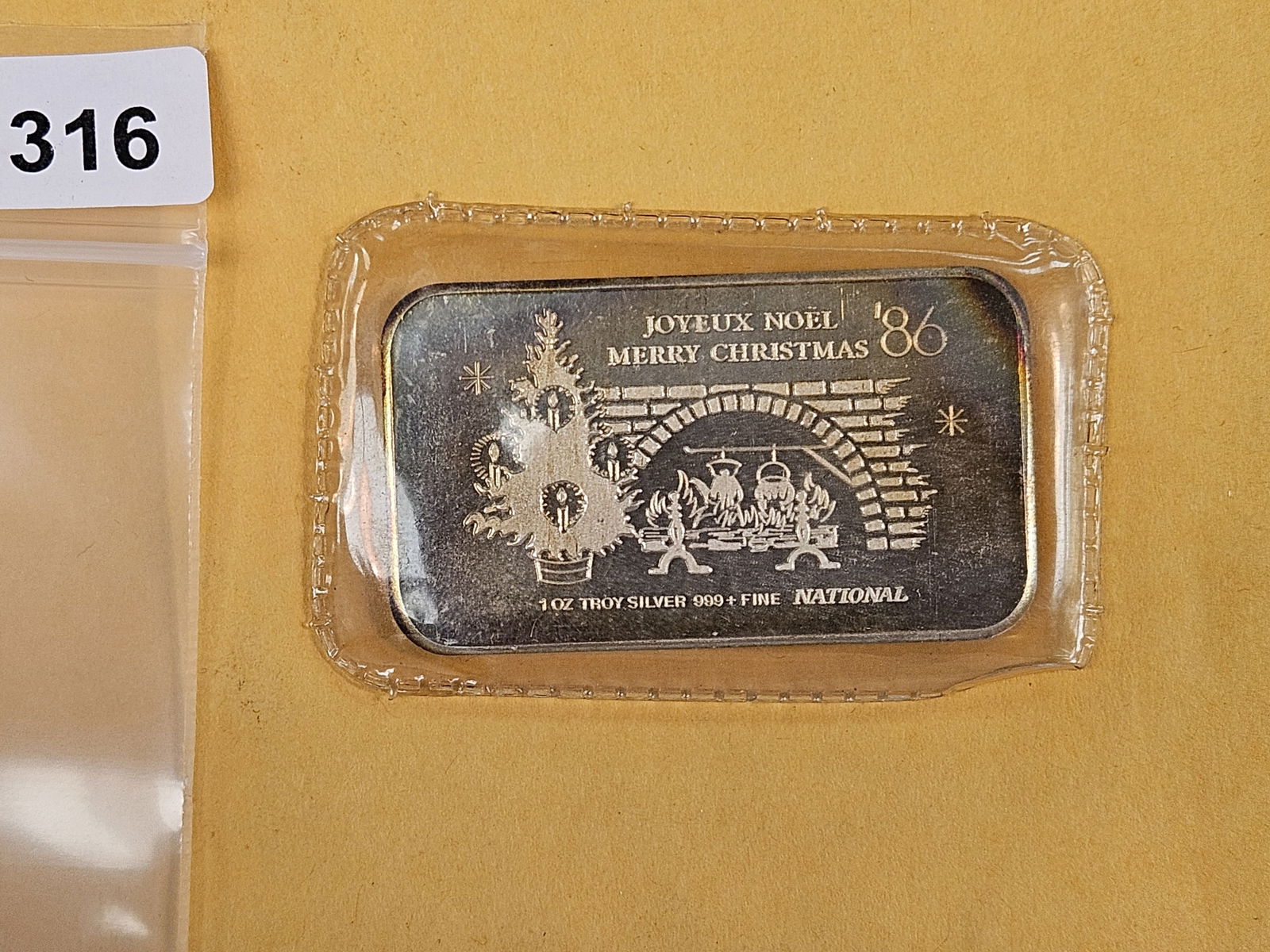One Troy ounce .999 fine silver art bar: Joyeux Noel. Canada 