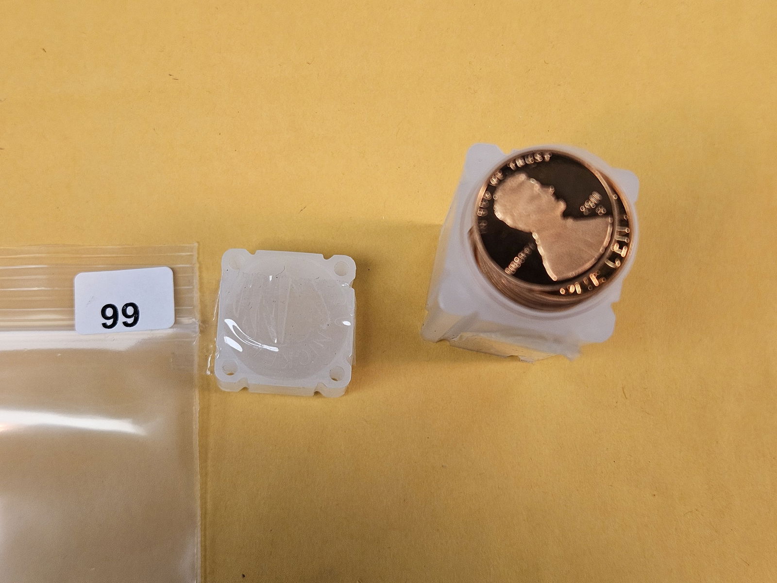 Full roll of mixed Proof Lincoln Cents: From dealer. Unchecked by us 