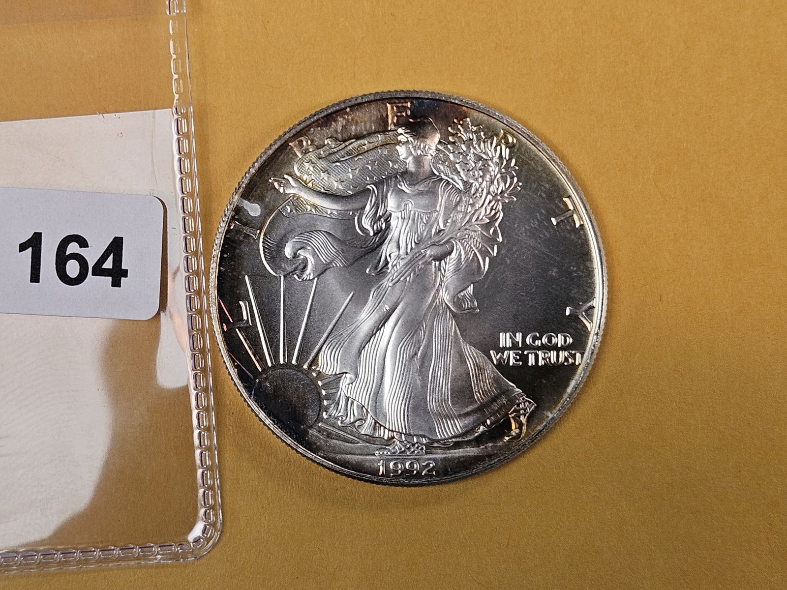 Better Date GEM Brilliant Uncirculated 1992 American Silver Eagle (1 of 5)