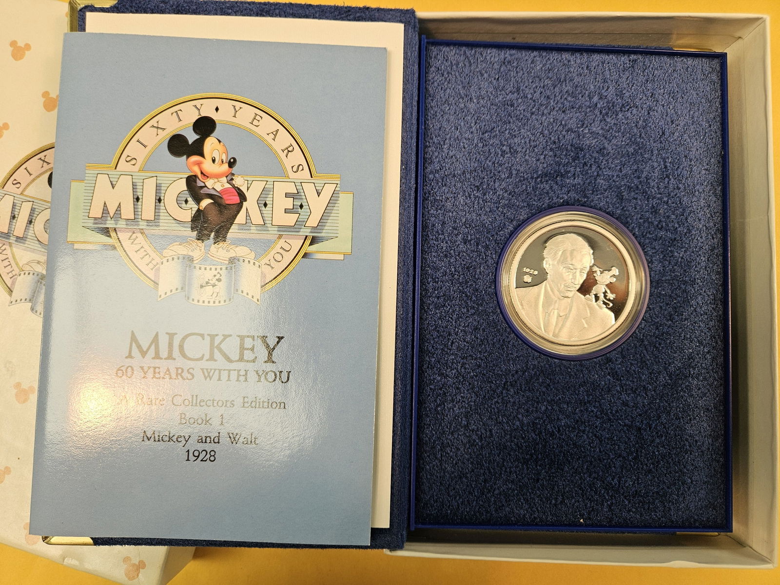 DISNEY SILVER! - 3