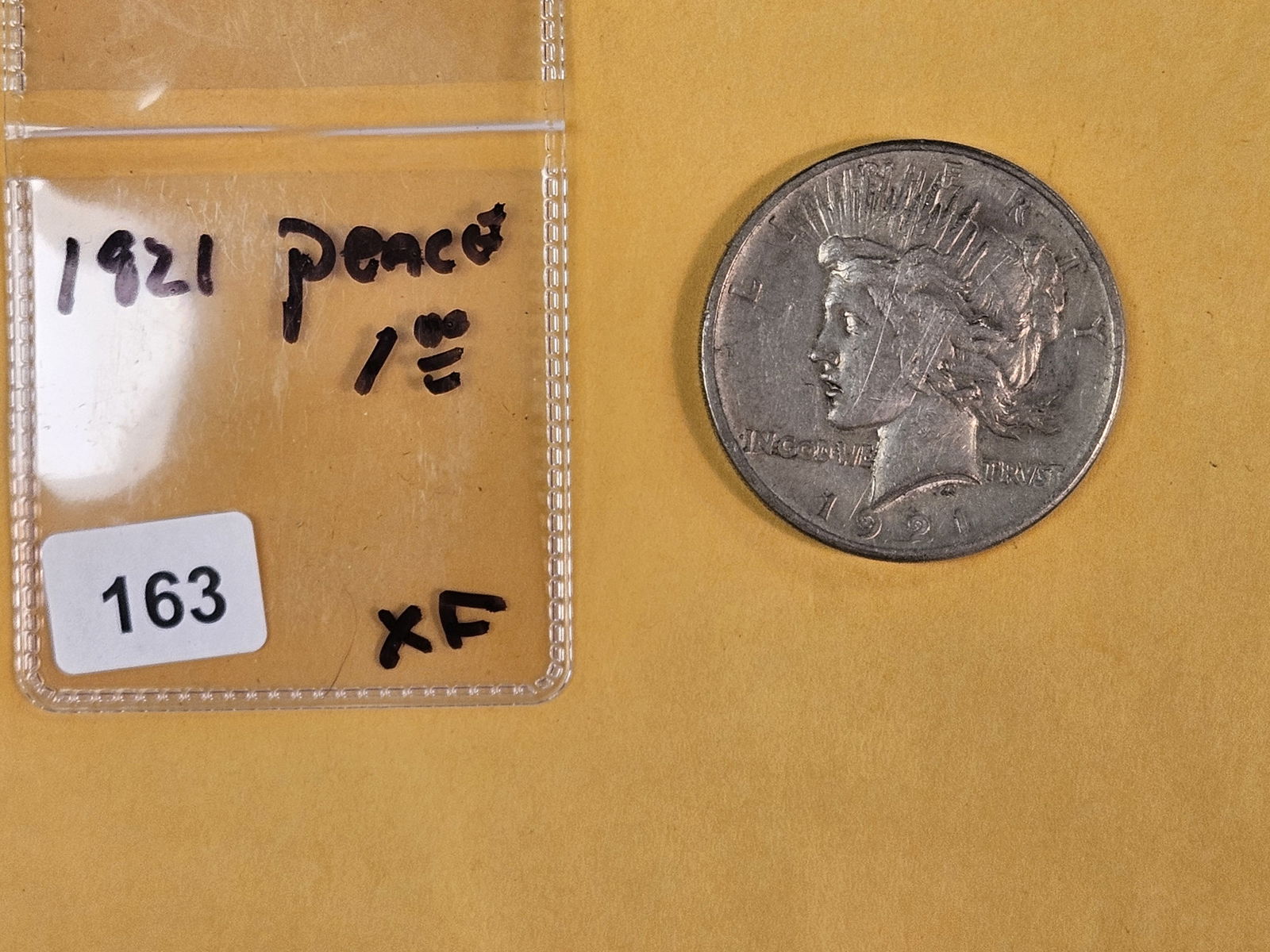 ** KEY DATE ** 1921 Peace silver Dollar in Extra Fine - 2