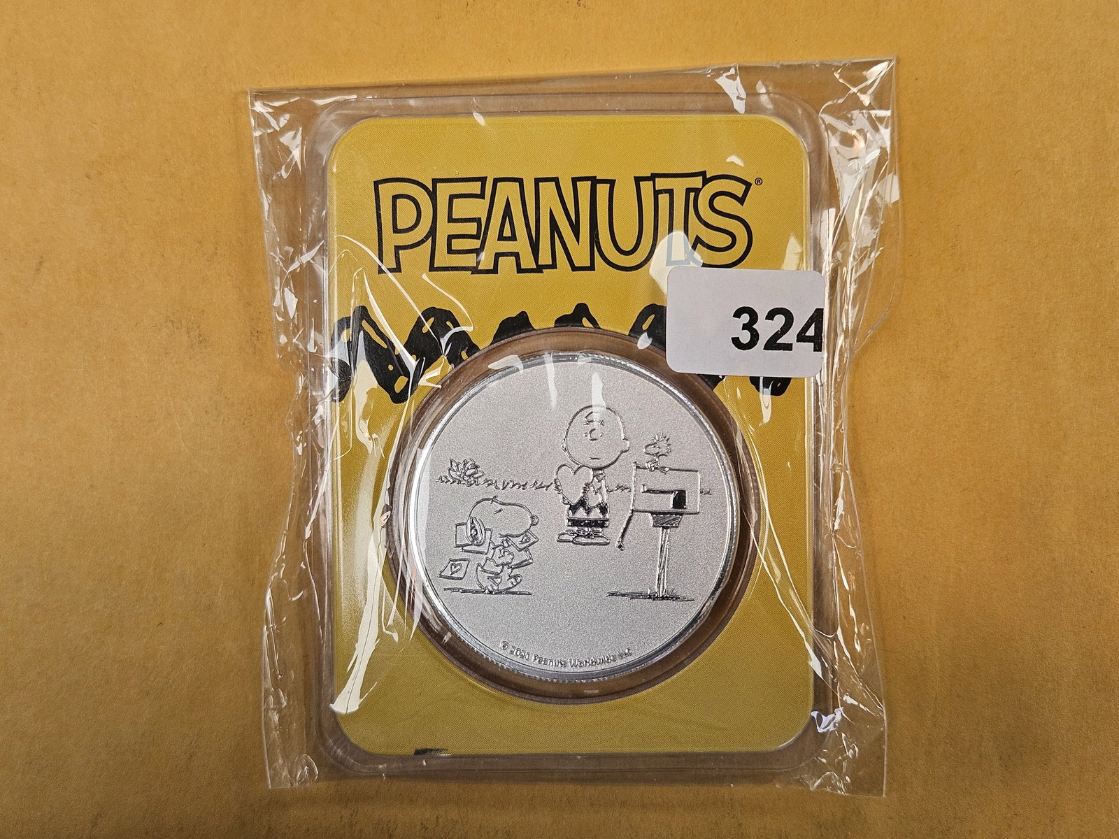 PEANUTS Silver!: One troy ounce .999 fine silver art round. Snoopy & Charlie 