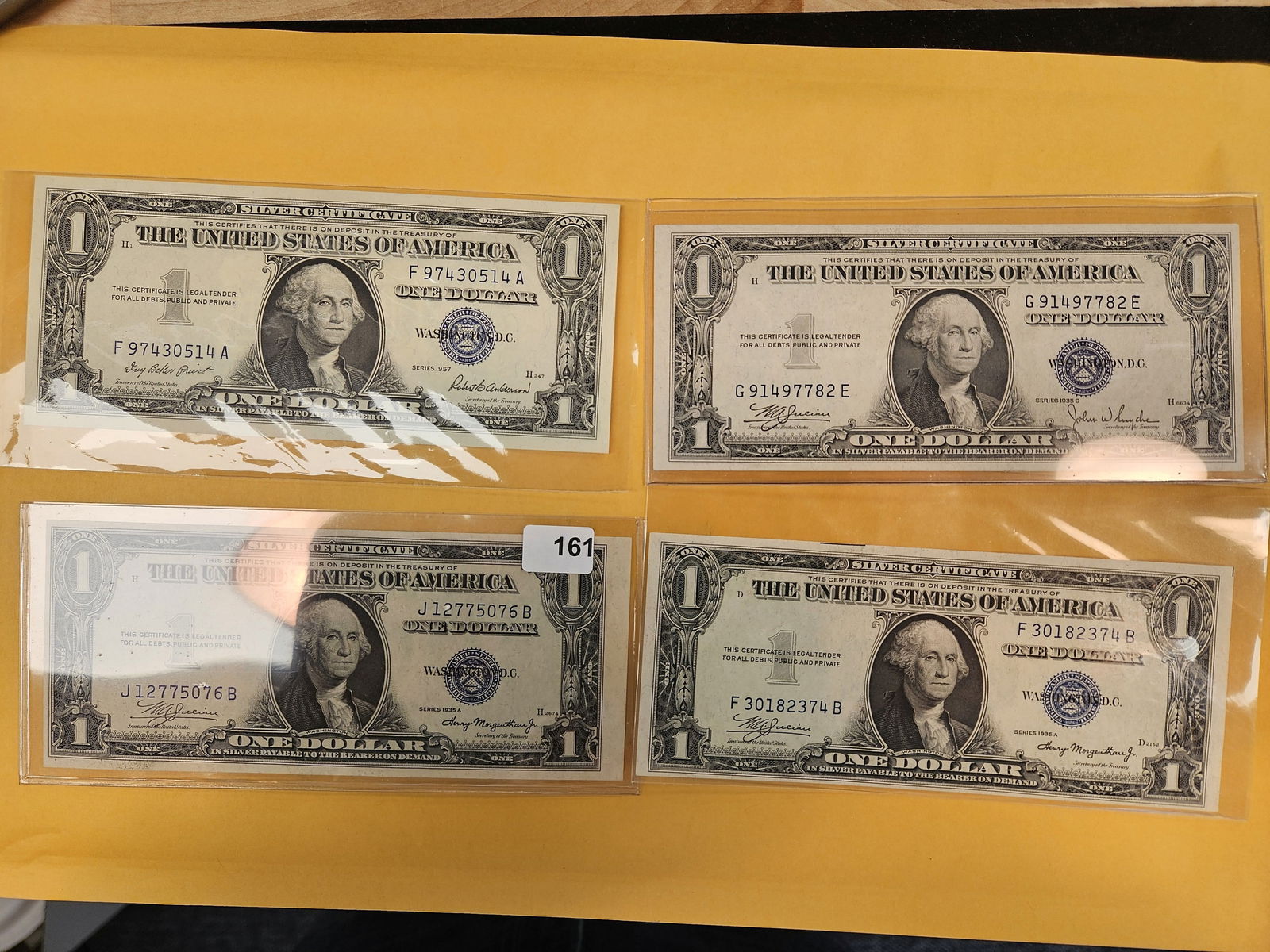 Four Crisp Uncirculated One Dollar Silver Certificates: Mixed 