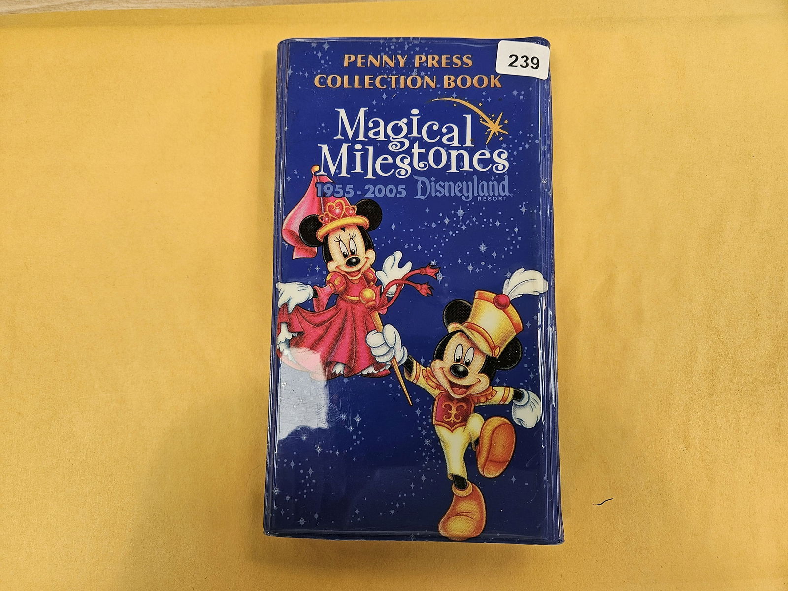 DISNEY Collection!: Full book of Pressed Pennies from Disney 