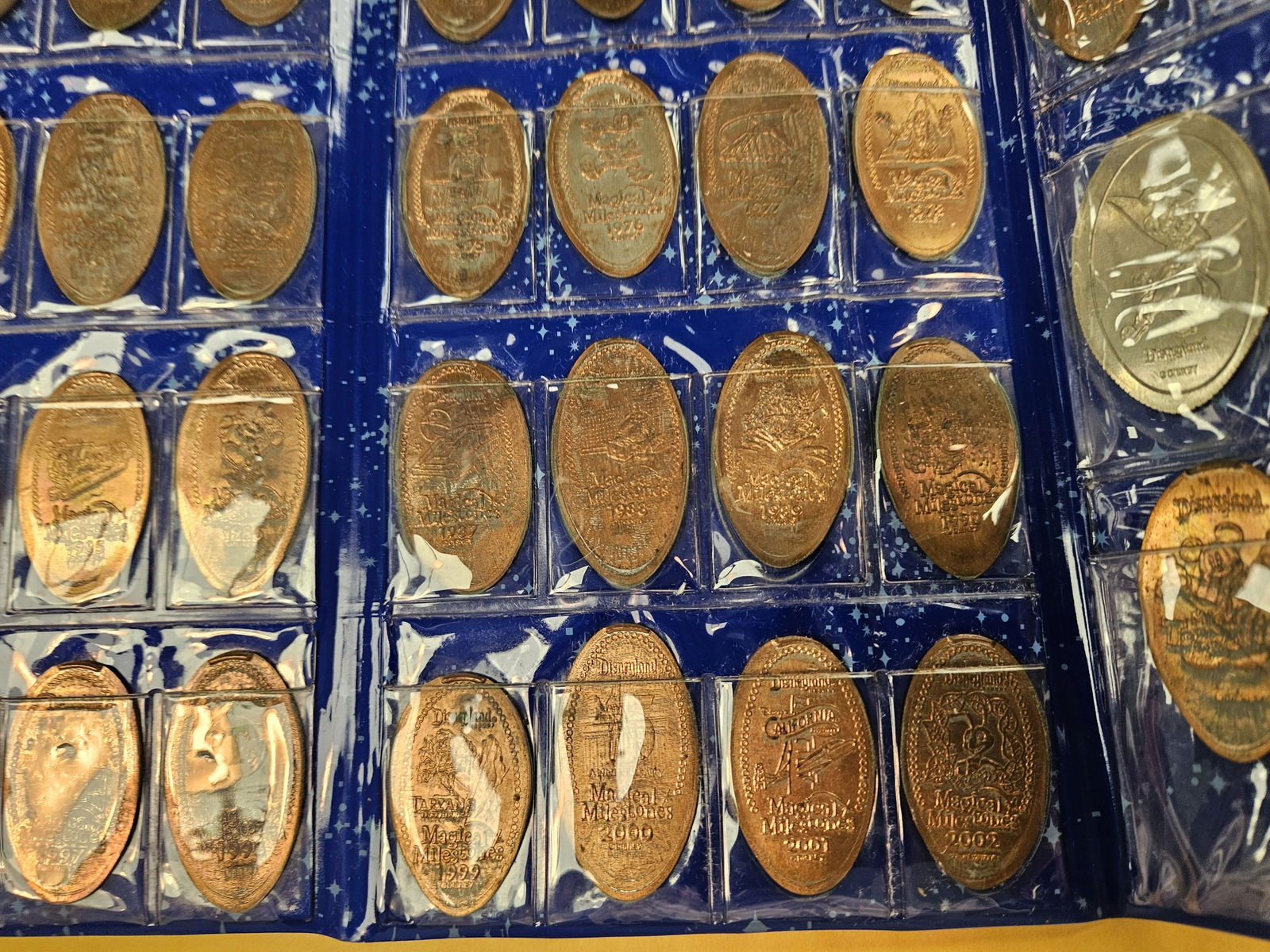 DISNEY Collection! - 8