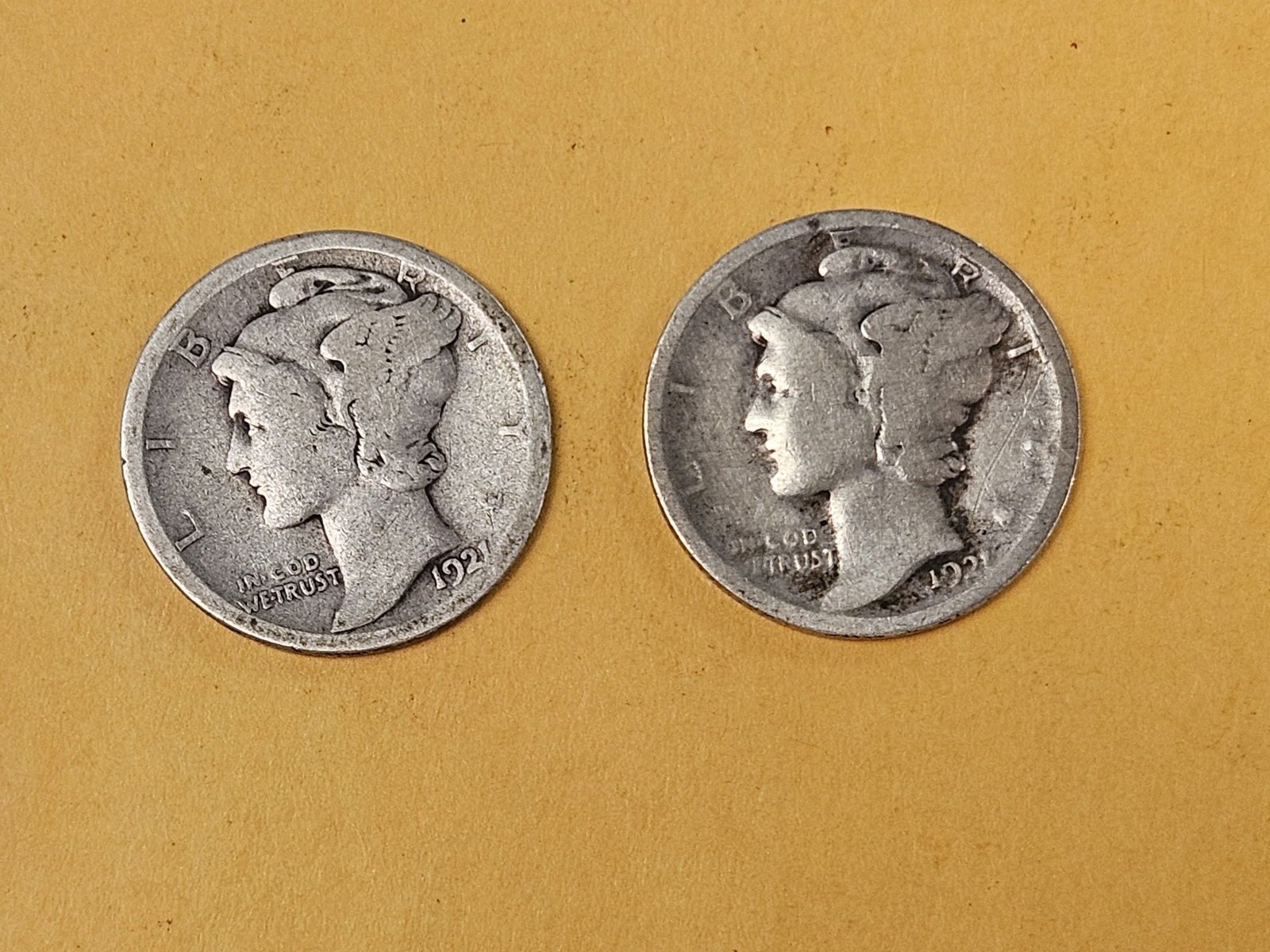 Two KEY DATE silver Mercury Dimes (1 of 3)