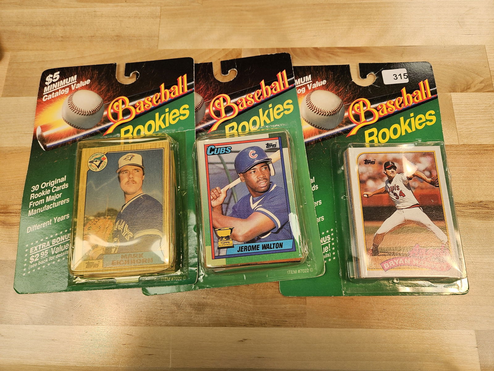 BASEBALL CARDS! (1 of 2)