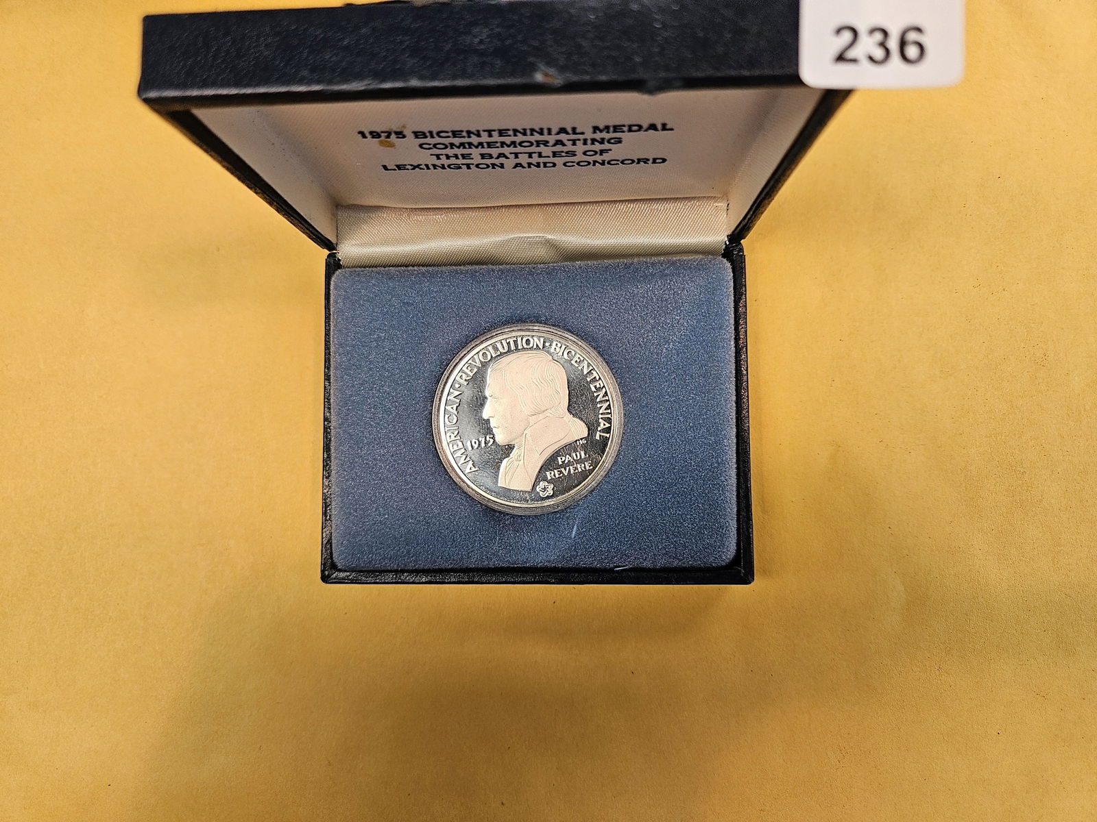 GEM Proof Deep Cameo 1975 Sterling Silver Bicentennial Medal: In original packaging 