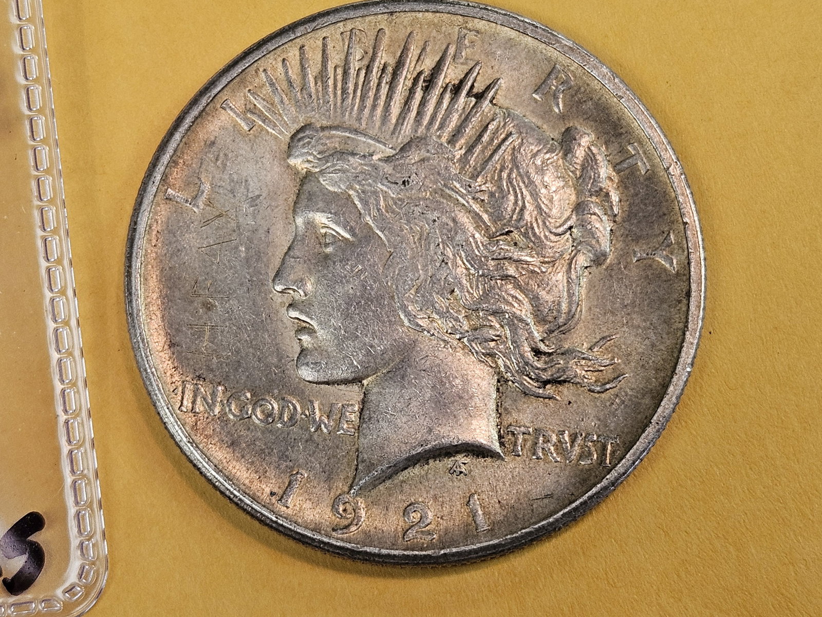 ** KEY DATE ** 1921 Peace Silver dollar in Bright Uncirculated - details (1 of 8)