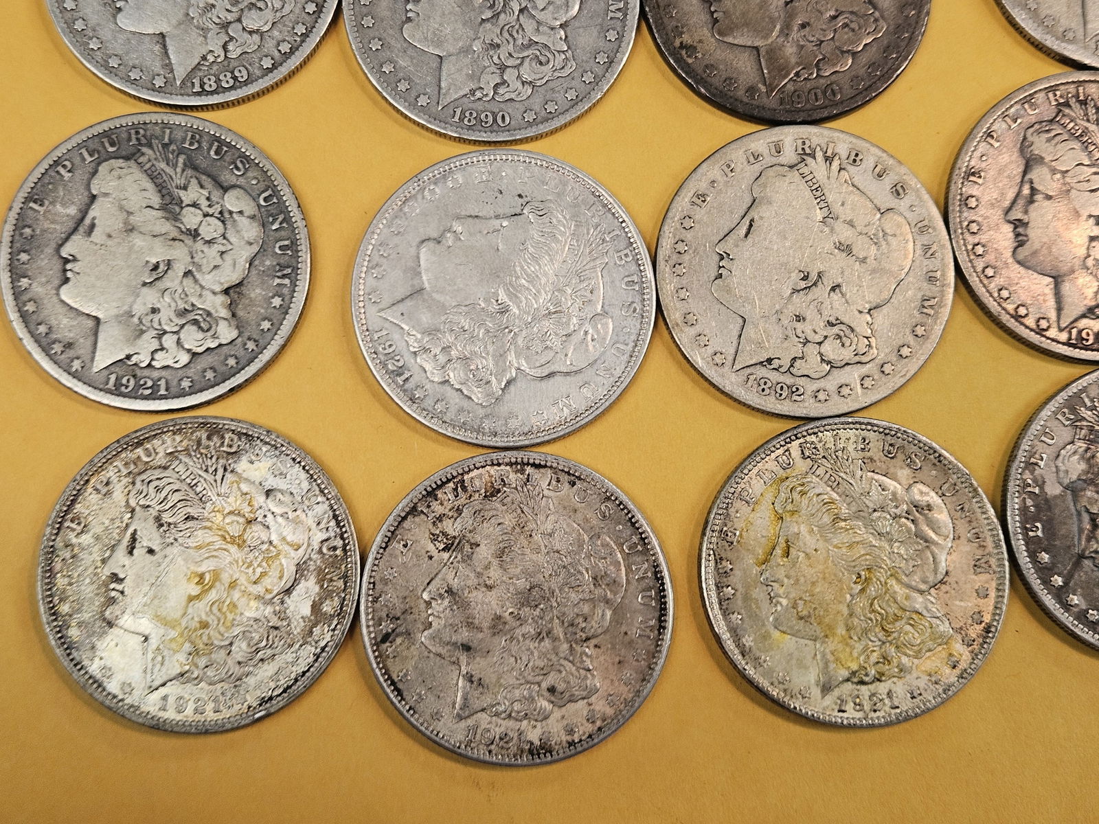 ** FULL ROLL ** Twenty Morgan Silver Dollars - 4