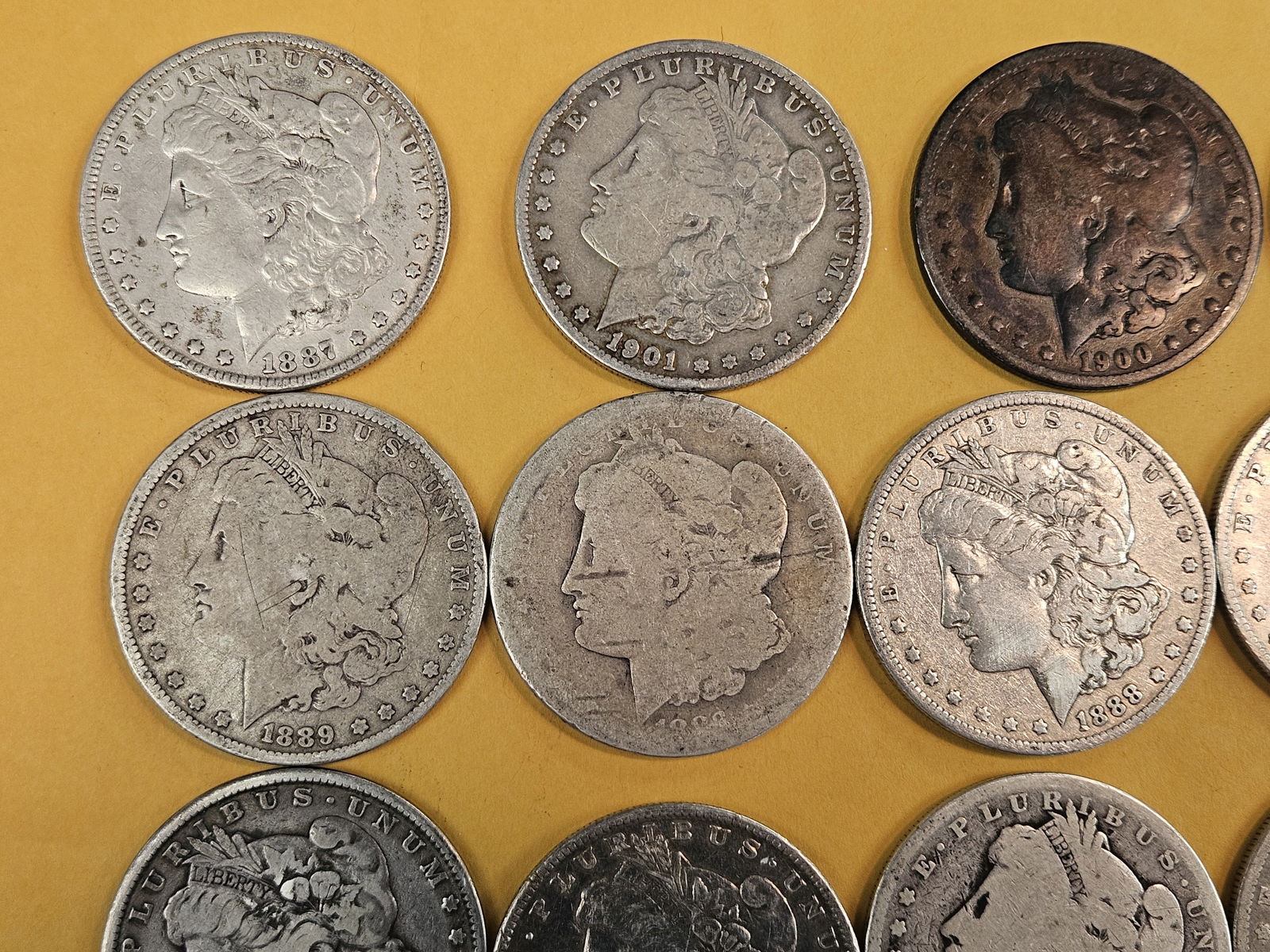 ** FULL ROLL ** Twenty Morgan Silver Dollars - 2