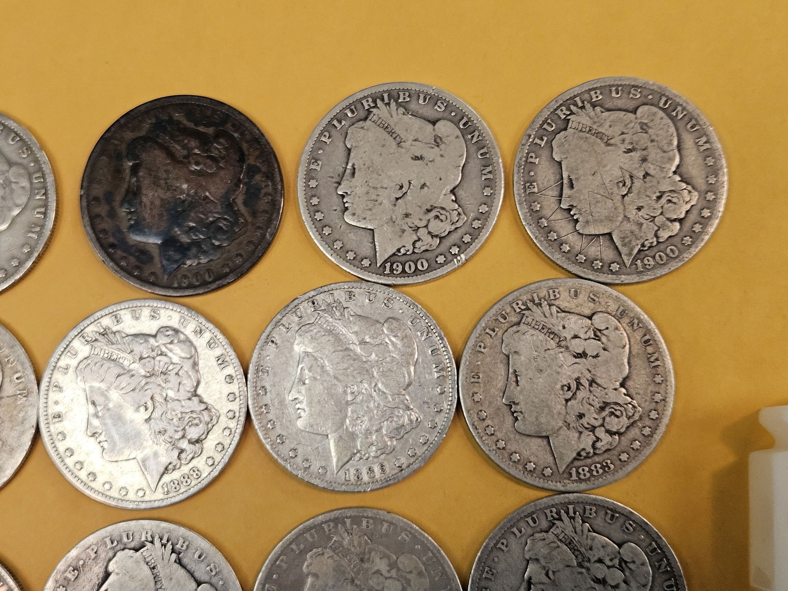 ** FULL ROLL ** Twenty Morgan Silver Dollars - 3