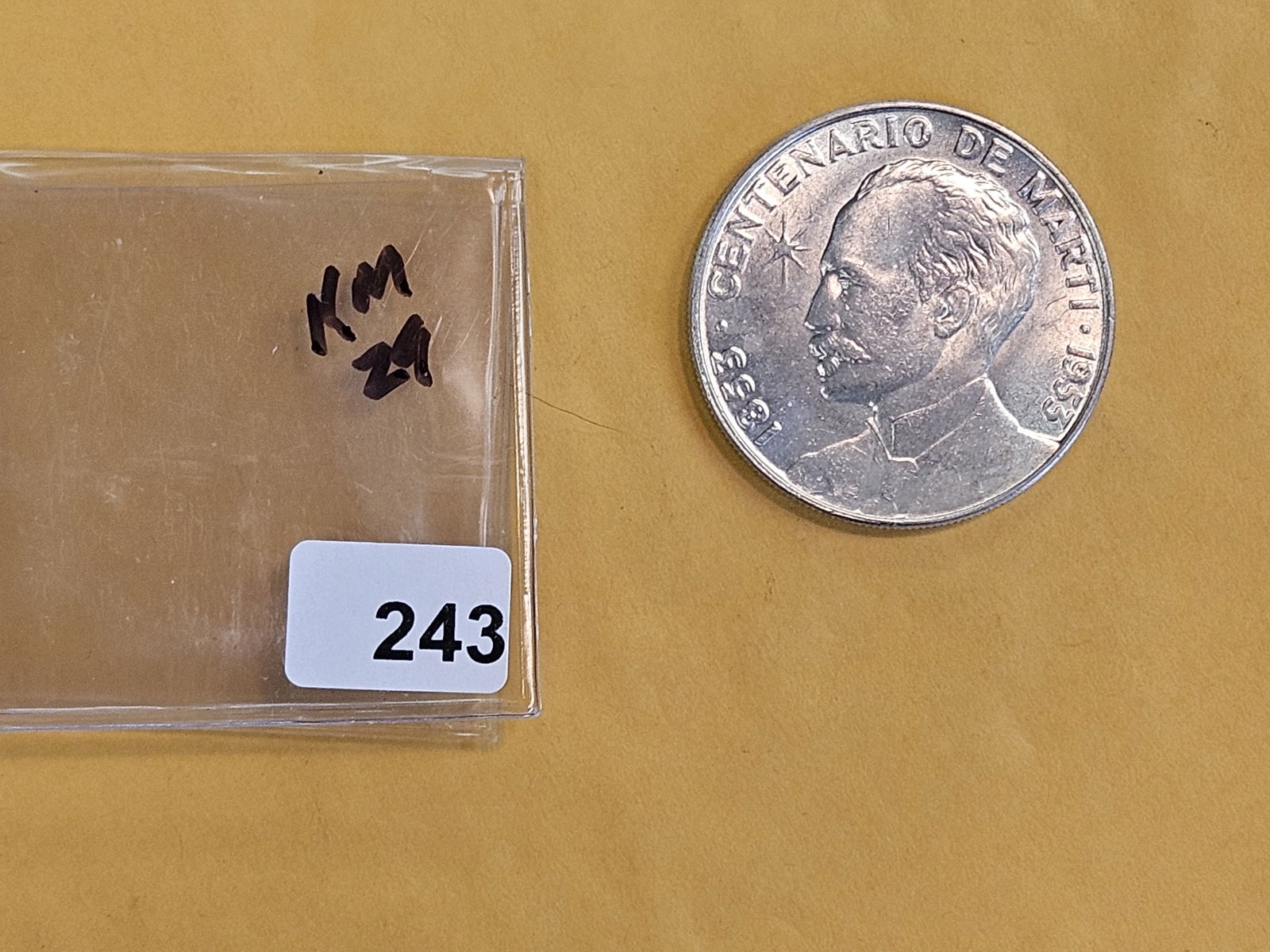 Very Choice Brilliant Uncirculated 1953 Cuba one silver peso - 2