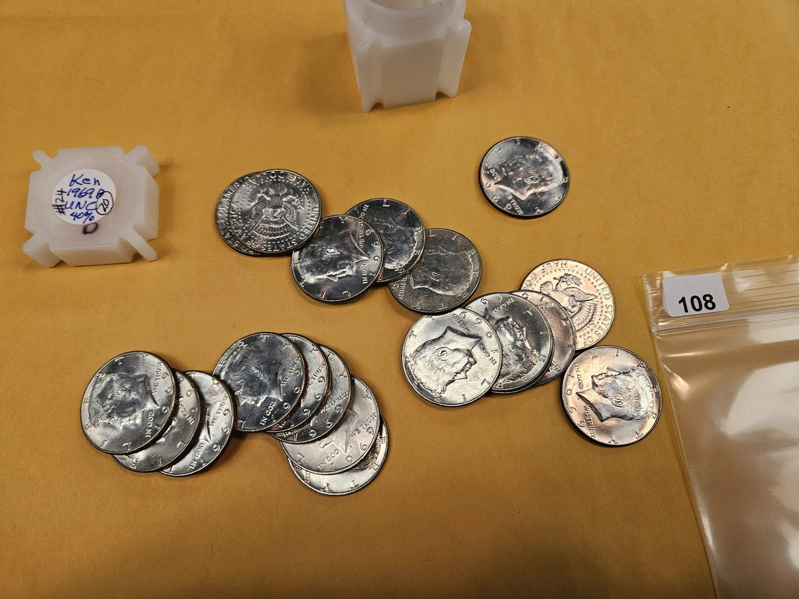 Twenty Brilliant Uncirculated 1969-D Silver Kennedy half Dollars - 2