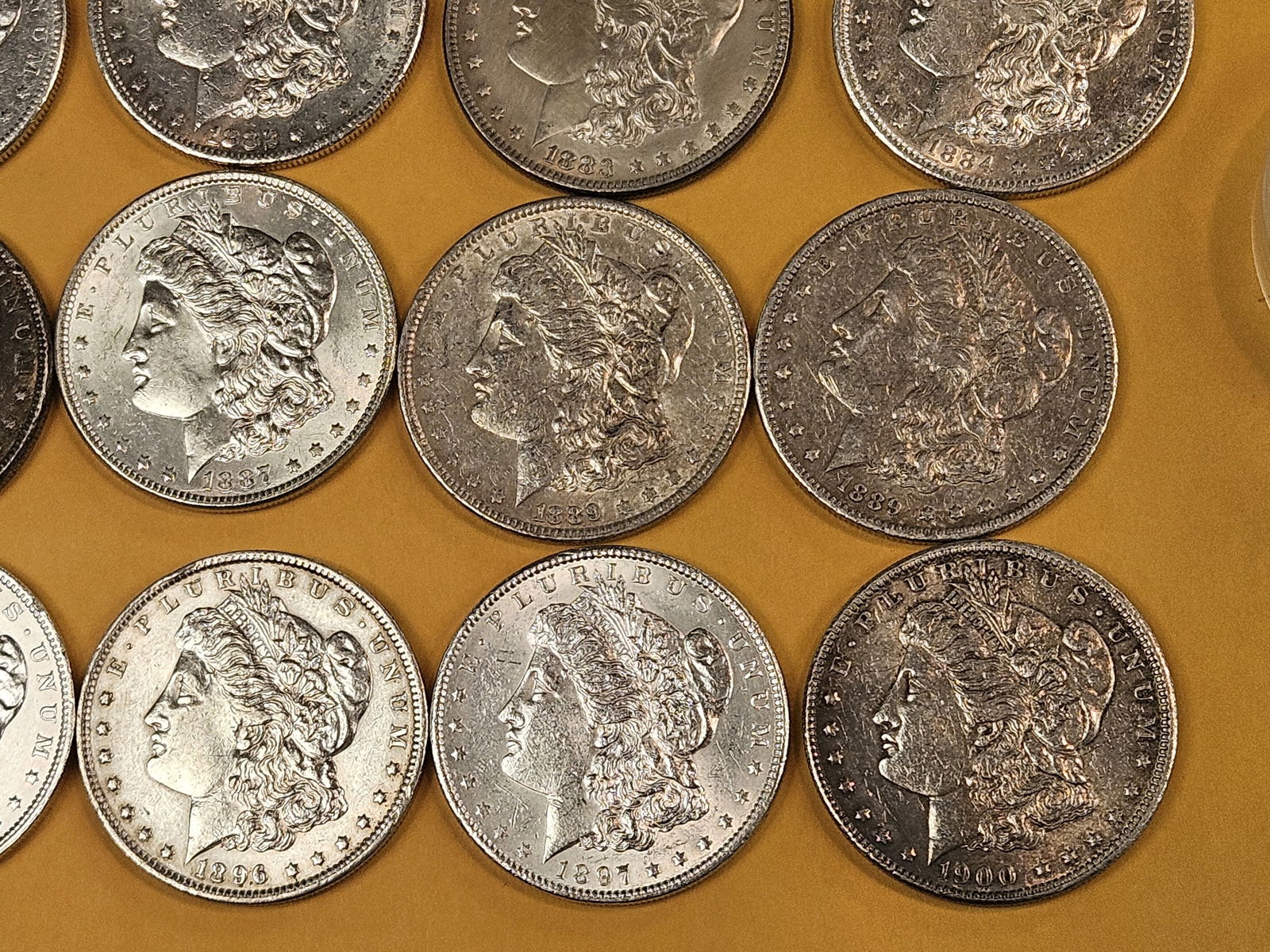 ** FULL ROLL ** Better Grade Twenty Morgan Silver Dollars! - 7