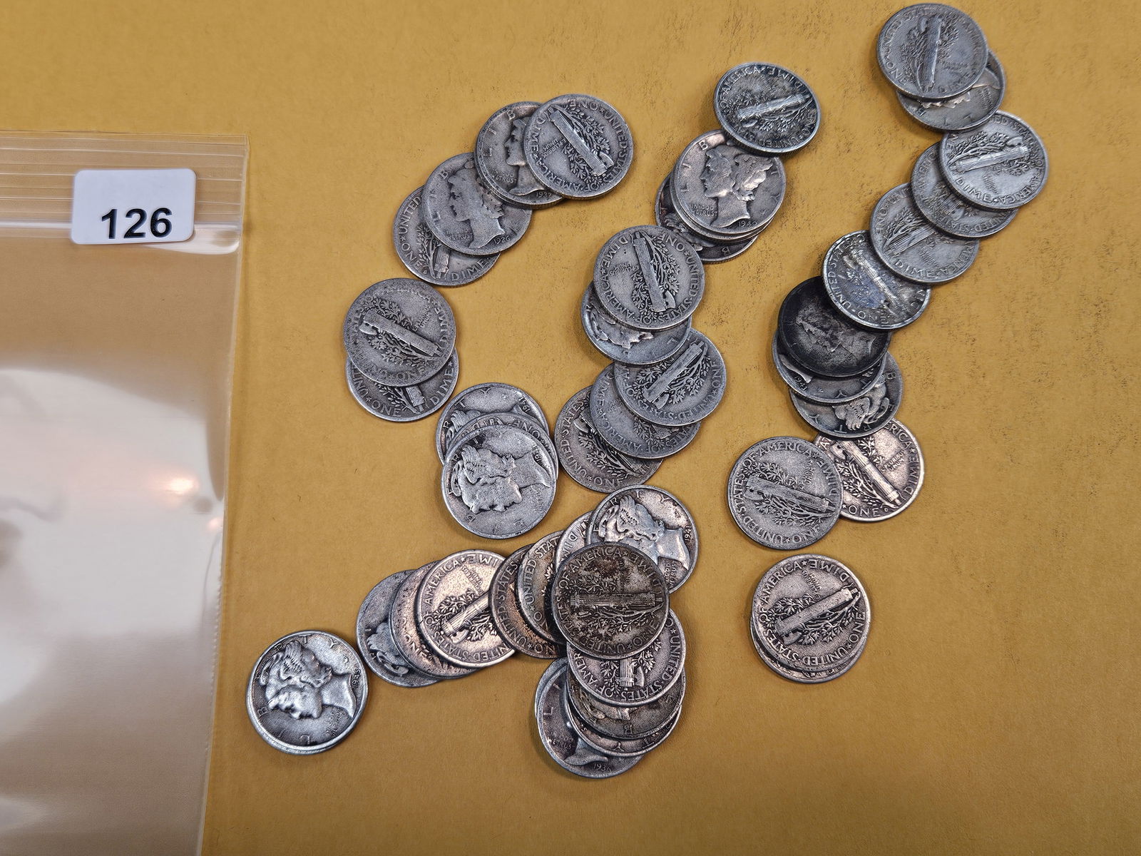 Fifty mixed silver Mercury Dimes: Circulated 