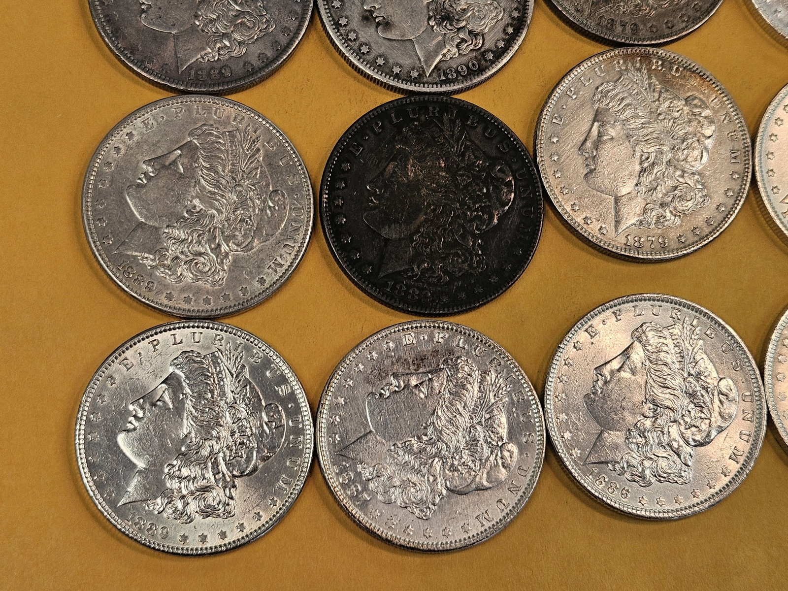 ** FULL ROLL ** Twenty Morgan silver Dollars - 5