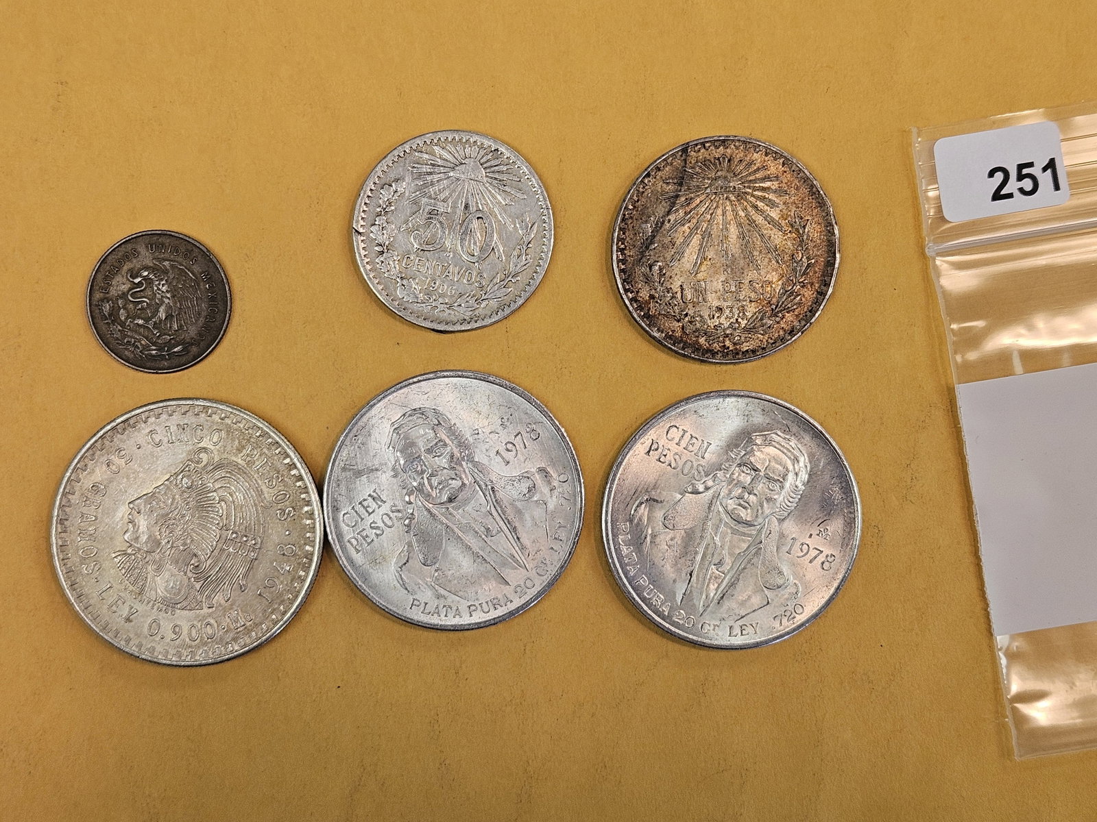 Six mixed silver Mexican coins: Circulated 