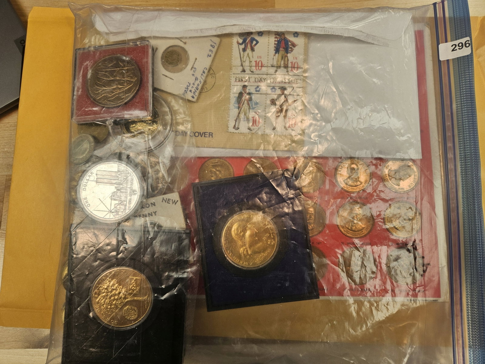 EXONUMIA!: Large Hodge-podge Lot. From consignor. Unchecked by us 