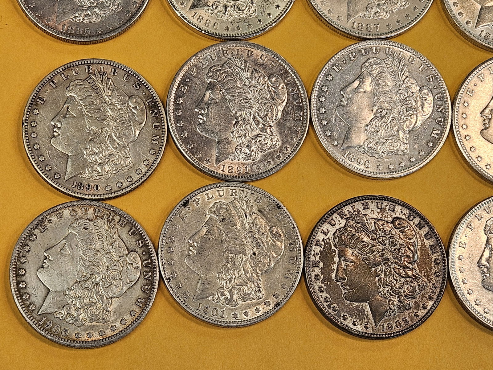 ** FULL ROLL ** Twenty Morgan silver Dollars - 5