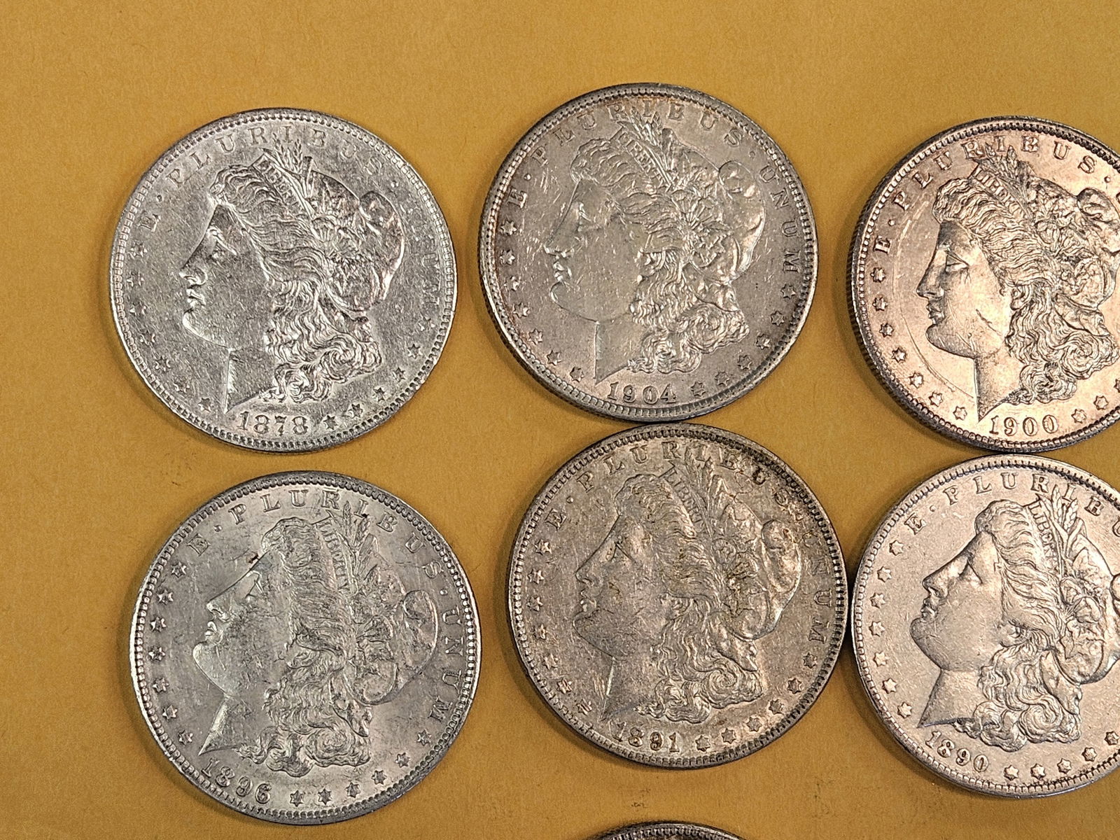 ** FULL ROLL ** Twenty Morgan silver Dollars - 2