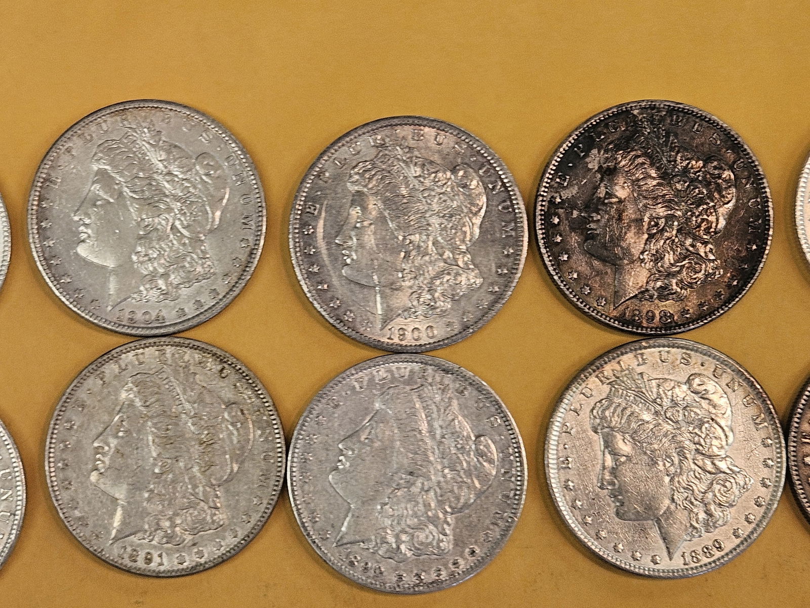 ** FULL ROLL ** Twenty Morgan silver Dollars - 3