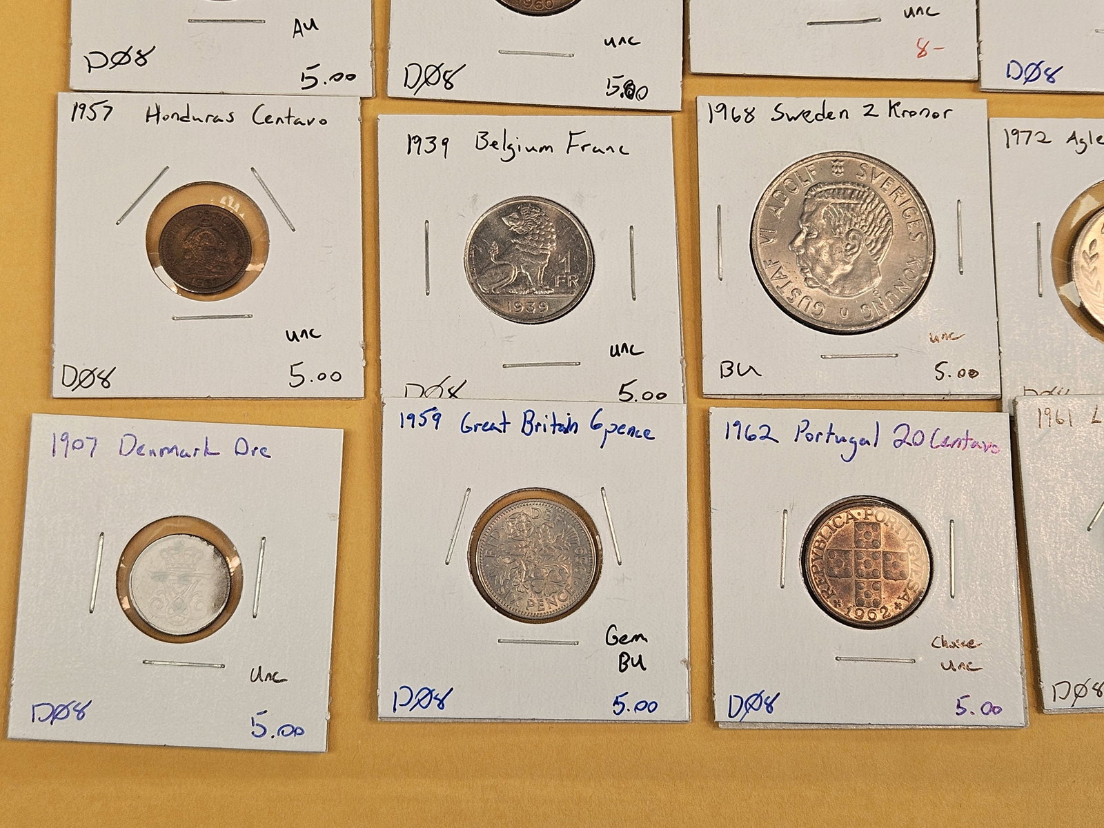 Twenty-four nice mixed World Coins - 5