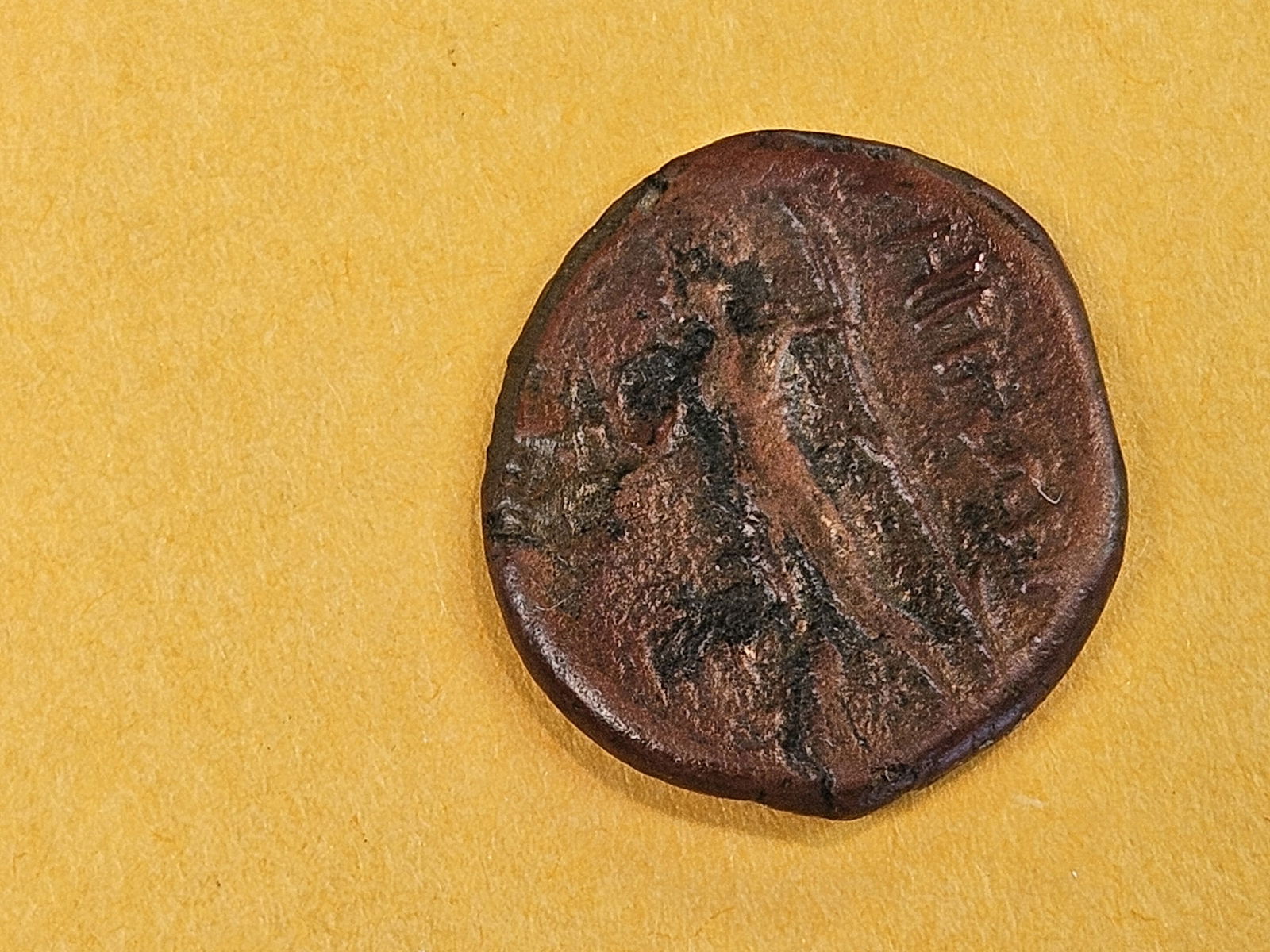 ANCIENTS! Three mixed Ancient coins - 6