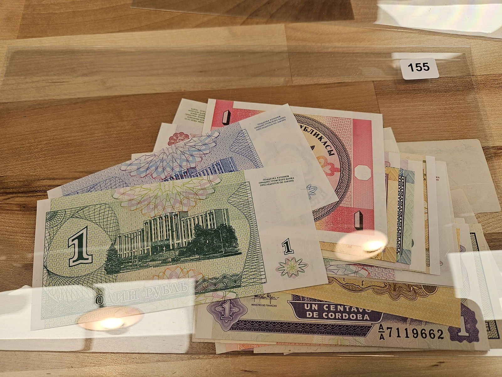 Twenty-five pieces of mixed World currency - 2