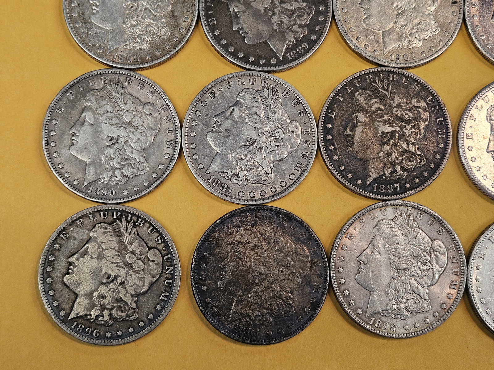 ** FULL ROLL ** Twenty Morgan Silver Dollars - 4
