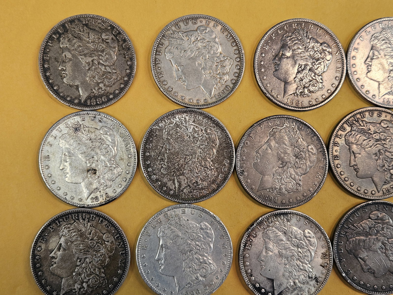** FULL ROLL ** Twenty Morgan Silver Dollars - 2