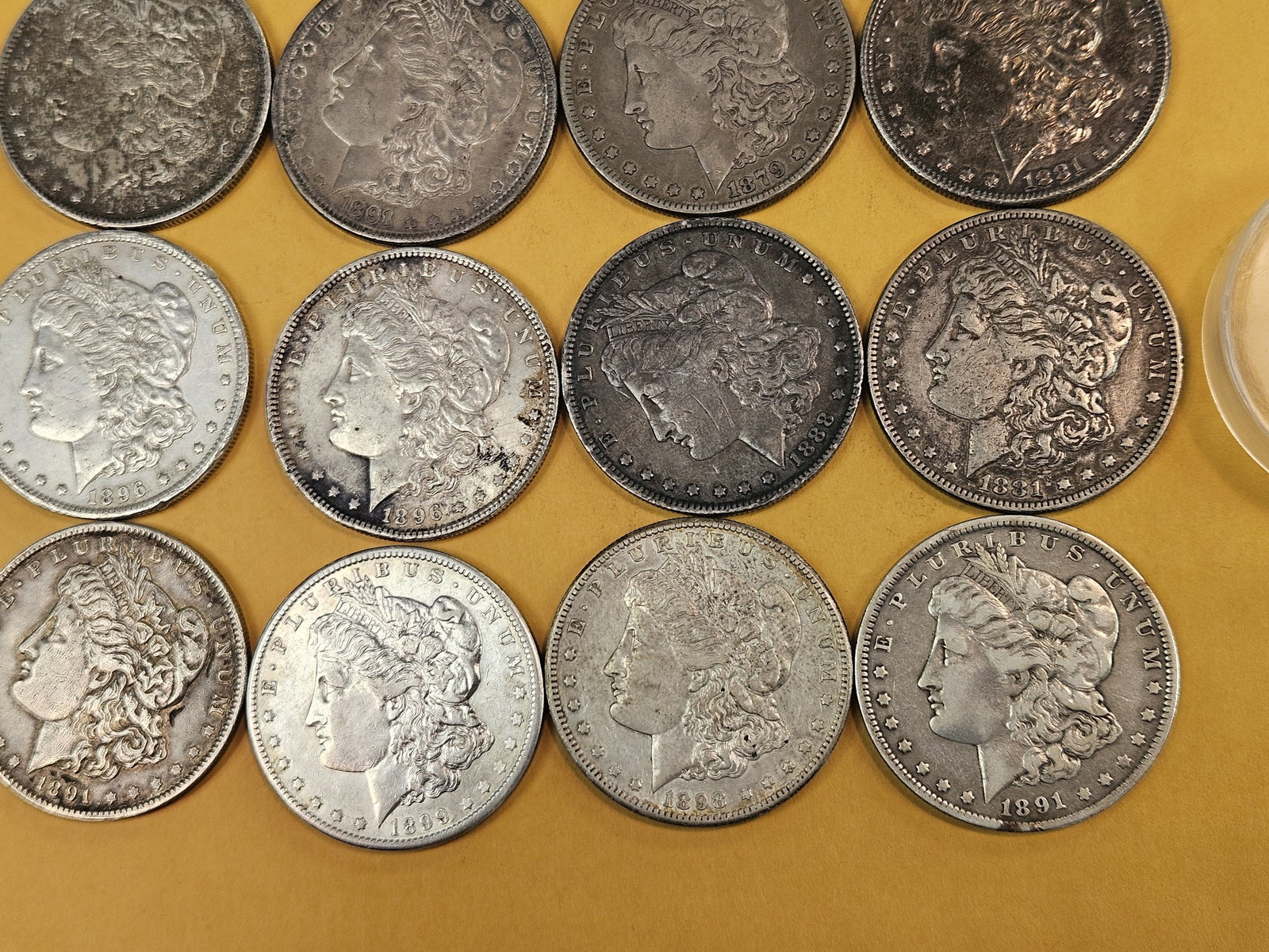 ** FULL ROLL ** Twenty Morgan Silver Dollars - 5