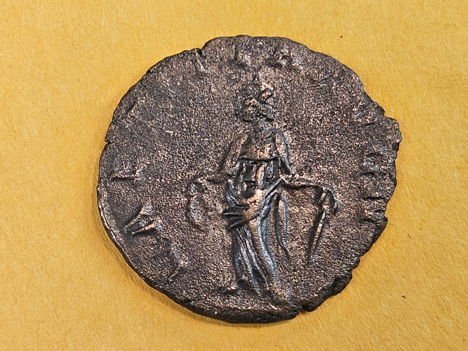 ANCIENT! Better grade Tetricus I 270 - 273 AD (1 of 5)