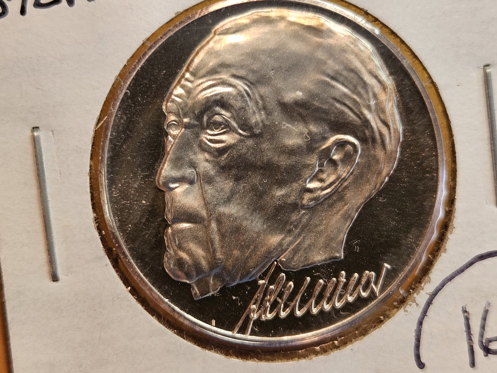 Couple of mixed pieces of silver exonumia - 8