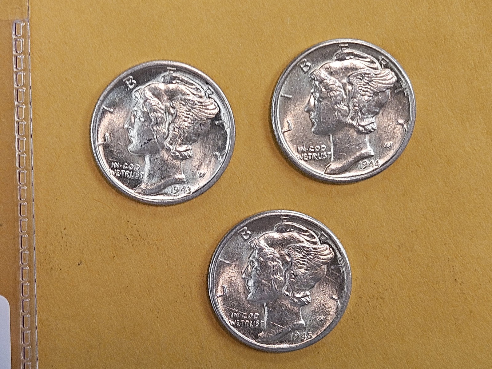 Three Choice Brilliant Uncirculated silver Mercury Dimes (1 of 5)