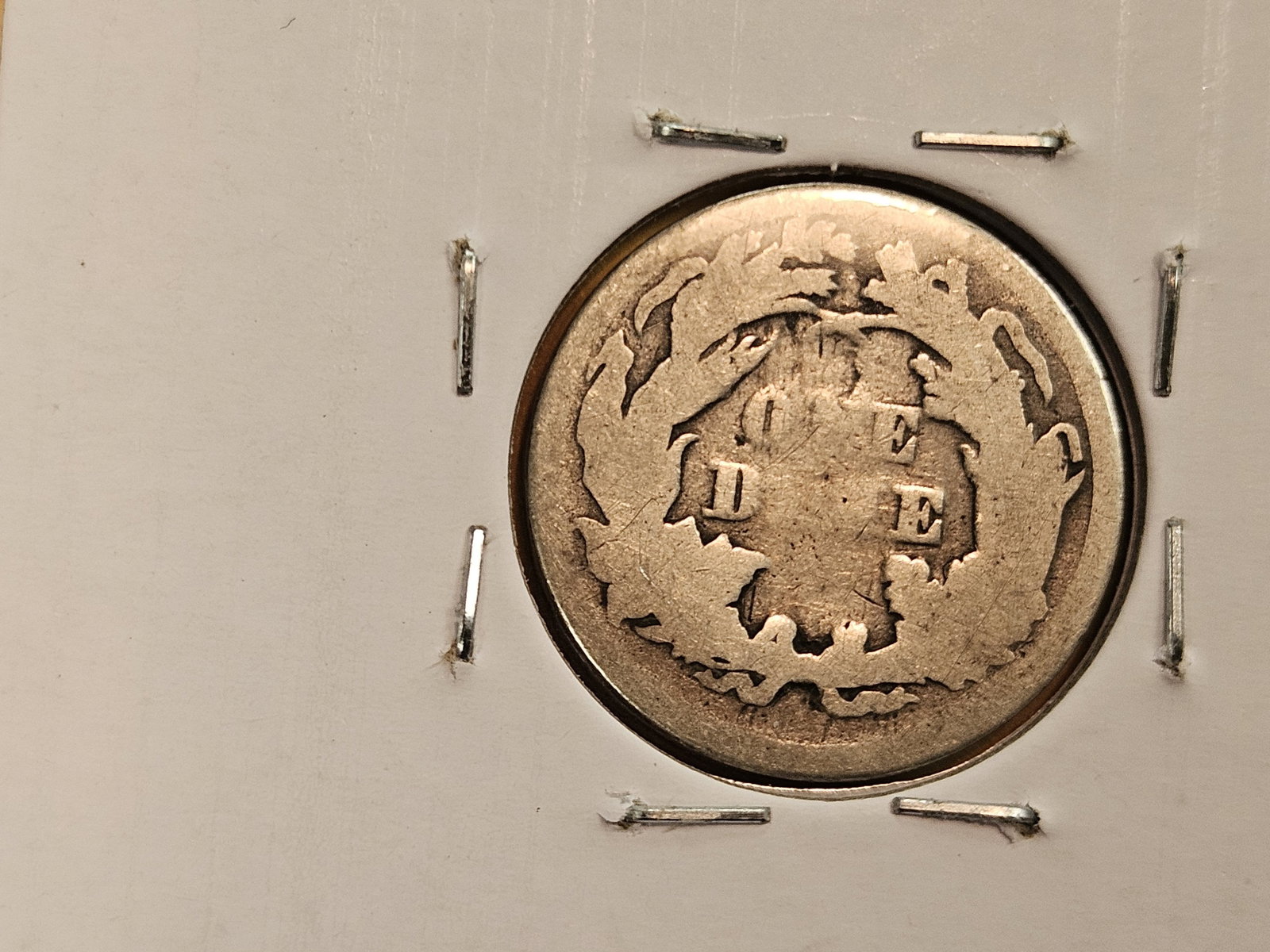 Three mixed Seated Liberty silver Dimes - 5