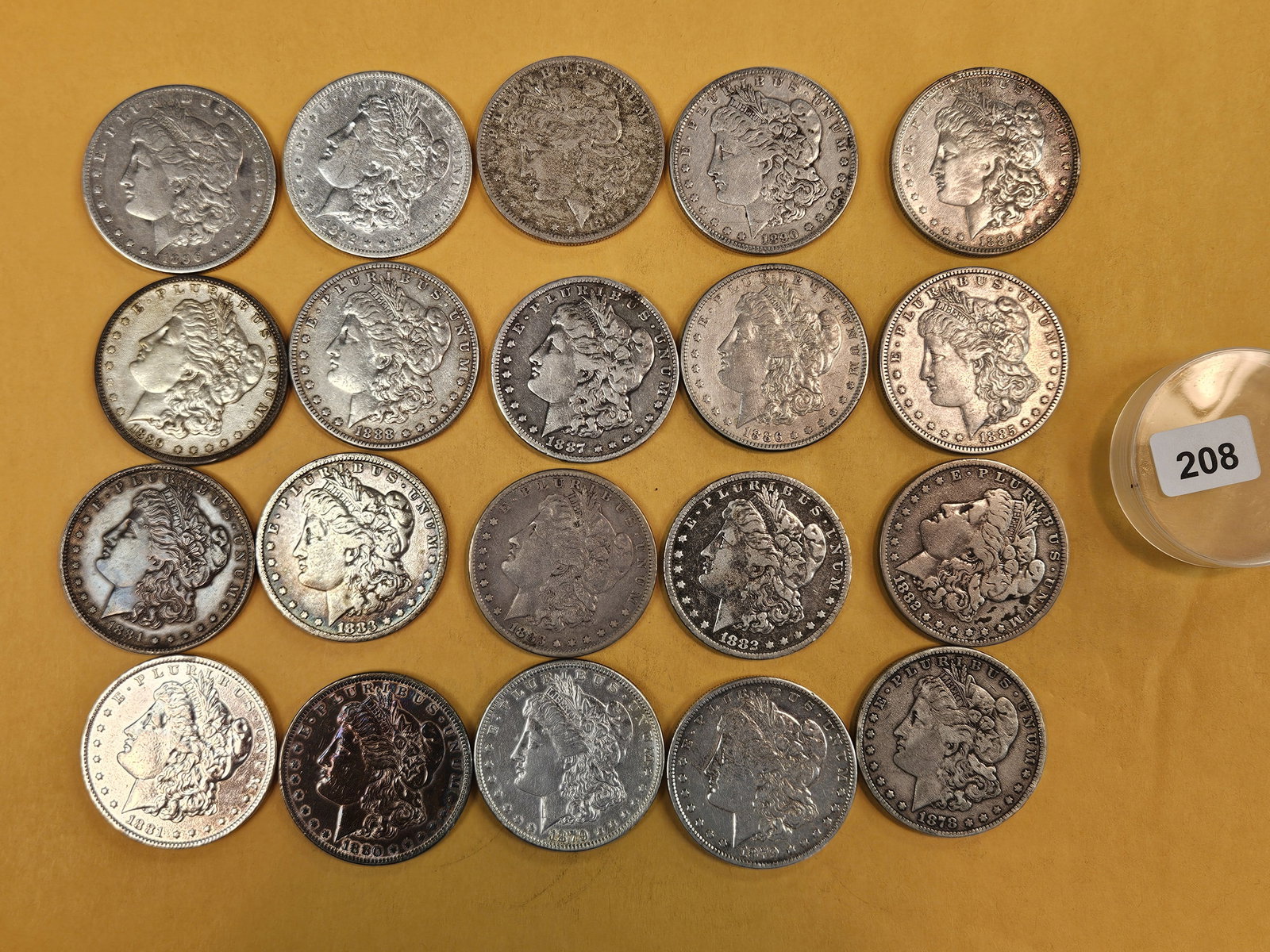 ** FULL ROLL ** Twenty Morgan silver Dollars: All pre-1904. Mixed dates and grades 