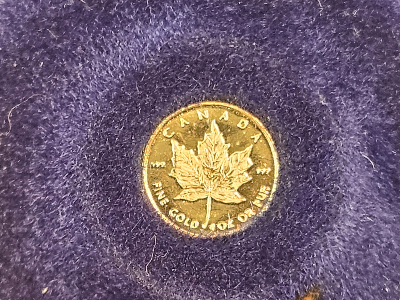 GOLD! Mini-Gold Canada maple leaf coin - 3