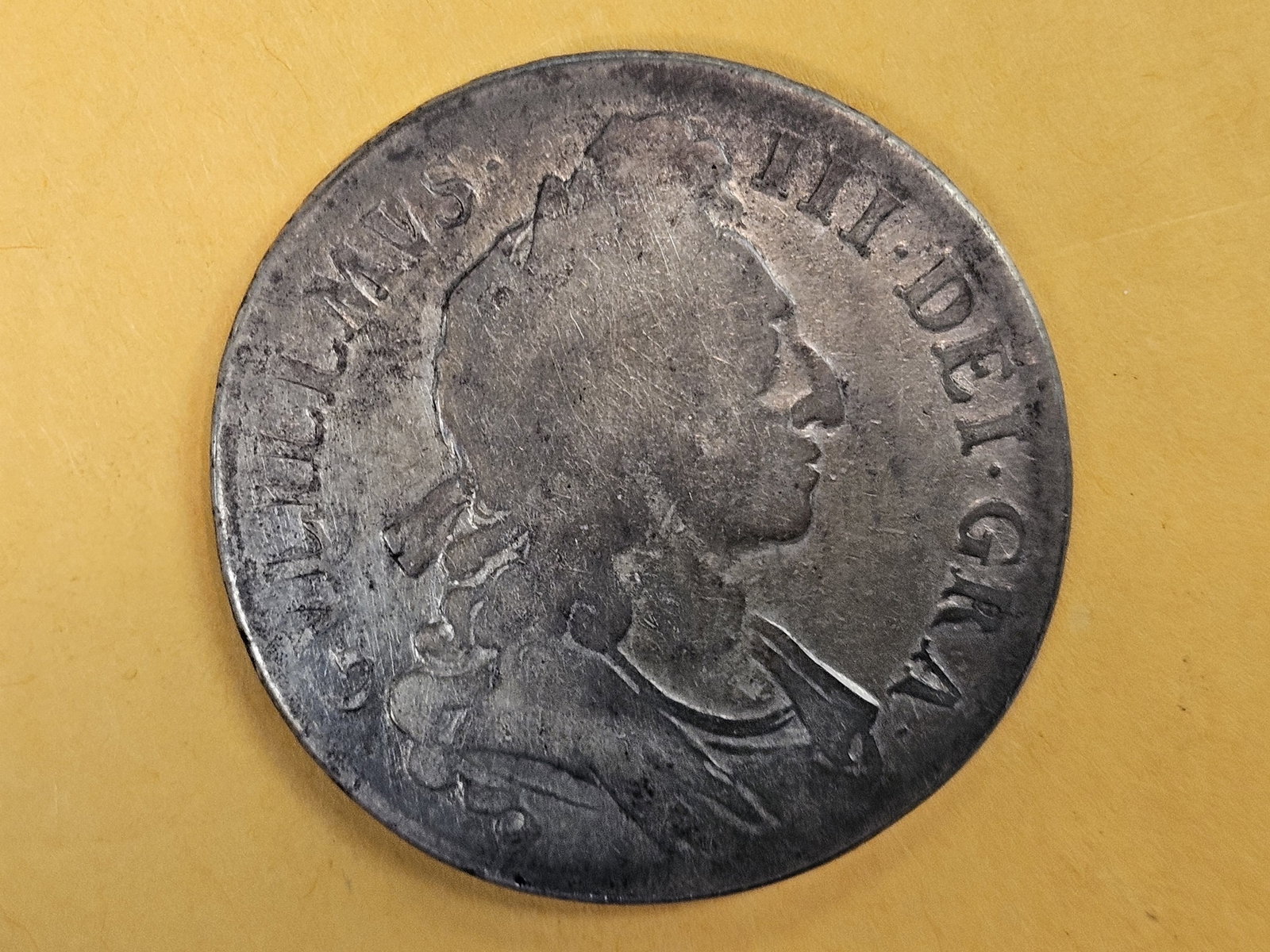 1696 Great Britain silver Crown - 3