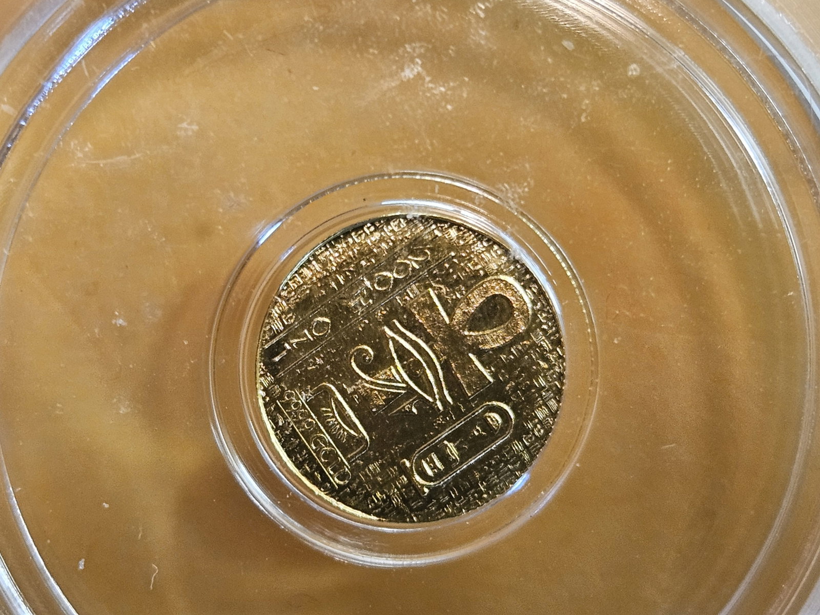 PERFECT! GOLD ICG Egytpian King Tut No Date in Mint State 70 - 4