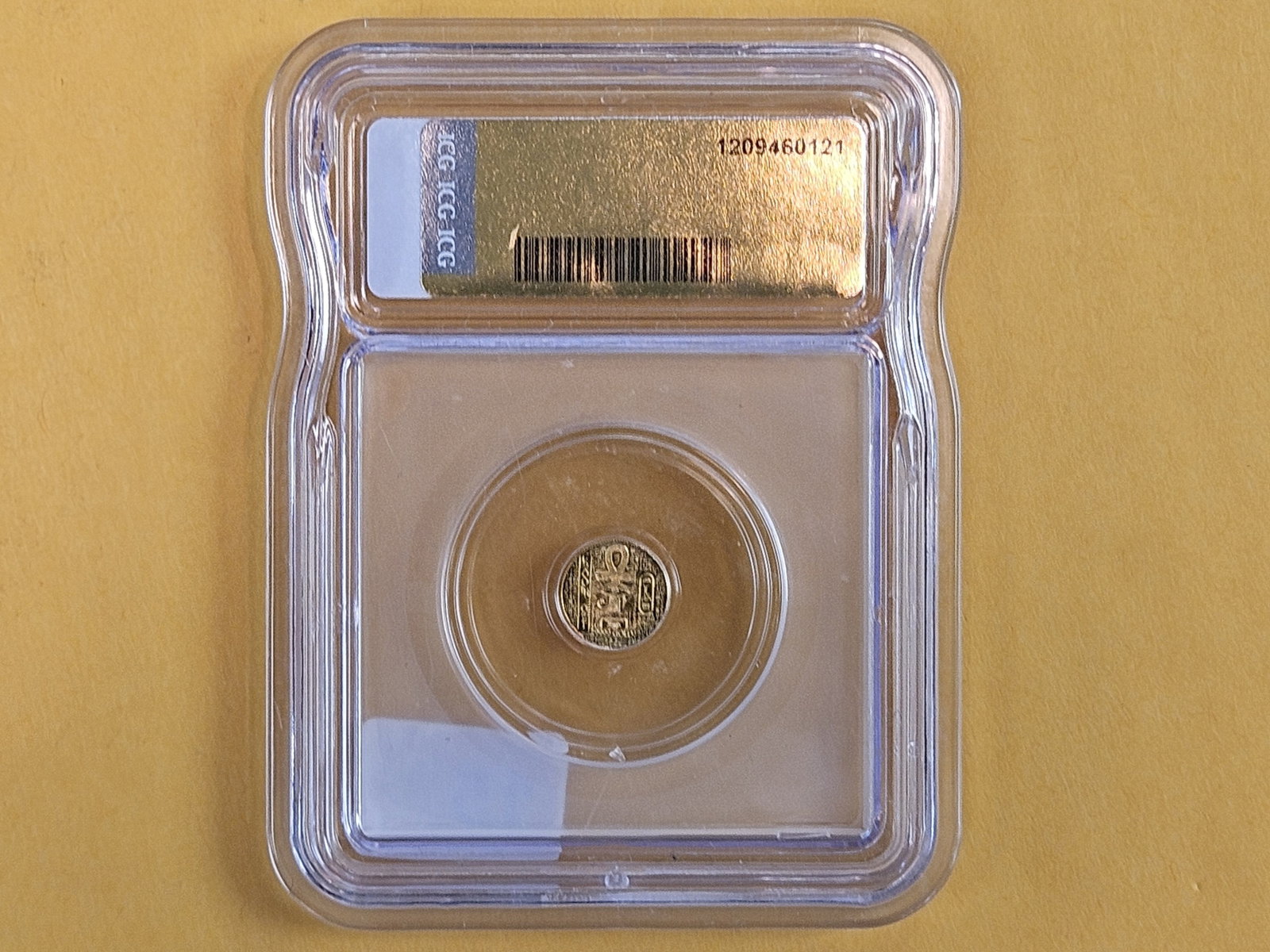 PERFECT! GOLD ICG Egytpian King Tut No Date in Mint State 70 - 3
