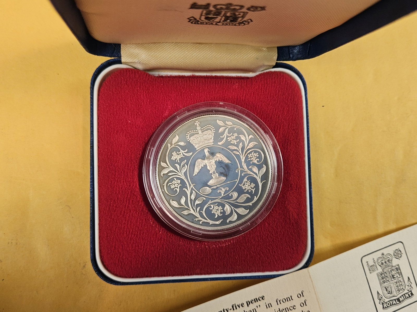 6 February 1977 GEM Proof Deep Cameo Silver coin - 3
