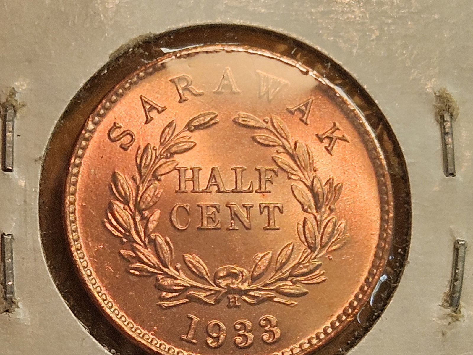 GEM Brilliant Uncirculated RED 1933 Sarawak One Cent - 4