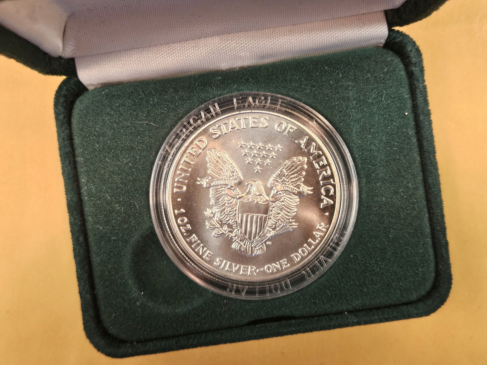 GEM Brilliant Uncirculated 1992 American Silver Eagle - 3