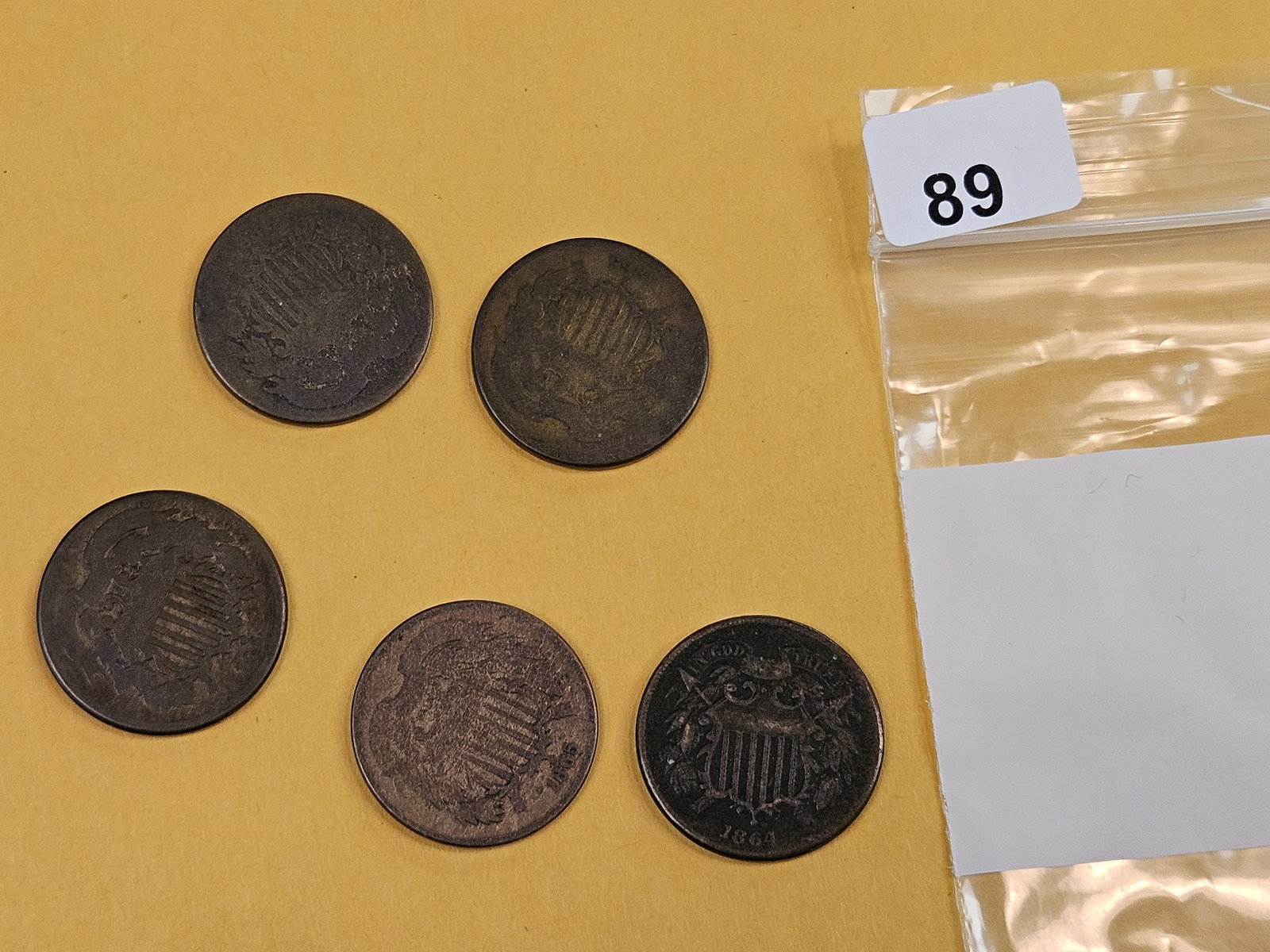 Five mixed 2-cent pieces - 2