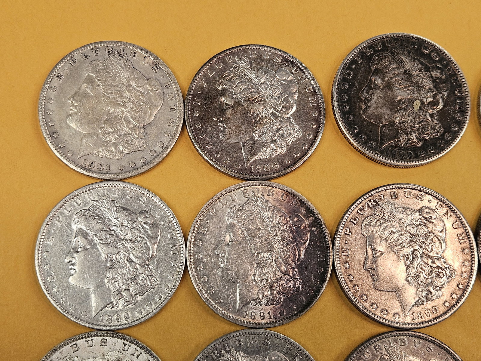 ** FULL ROLL ** Twenty Morgan Silver Dollars - 2