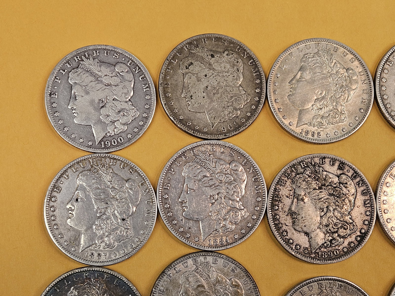 ** FULL ROLL ** Twenty Morgan Silver Dollars - 2